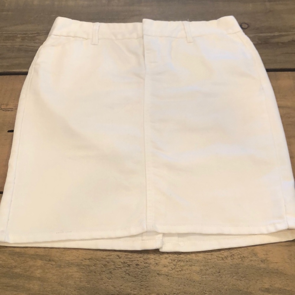 Old Navy White denim skirt